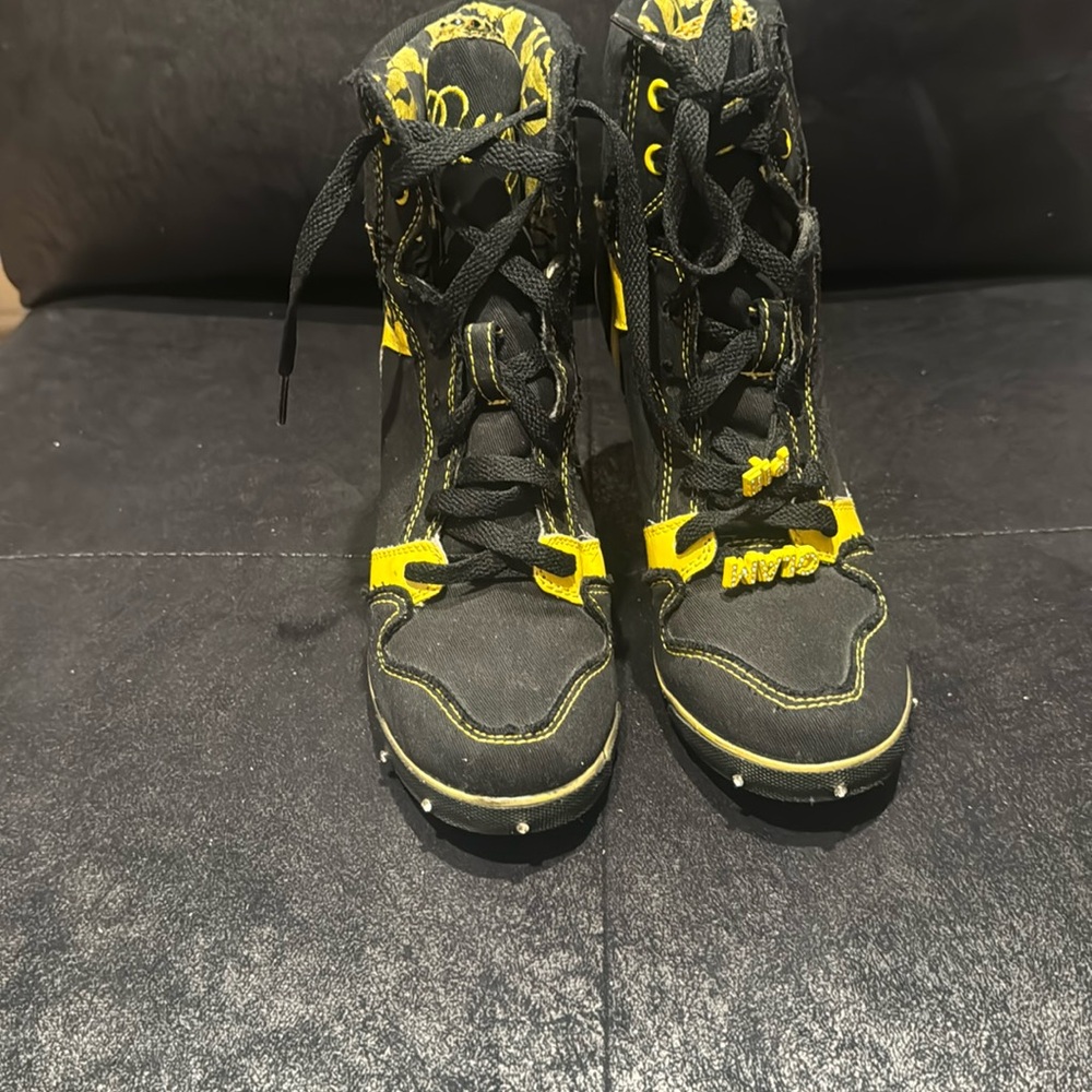 Pastry glam bootie